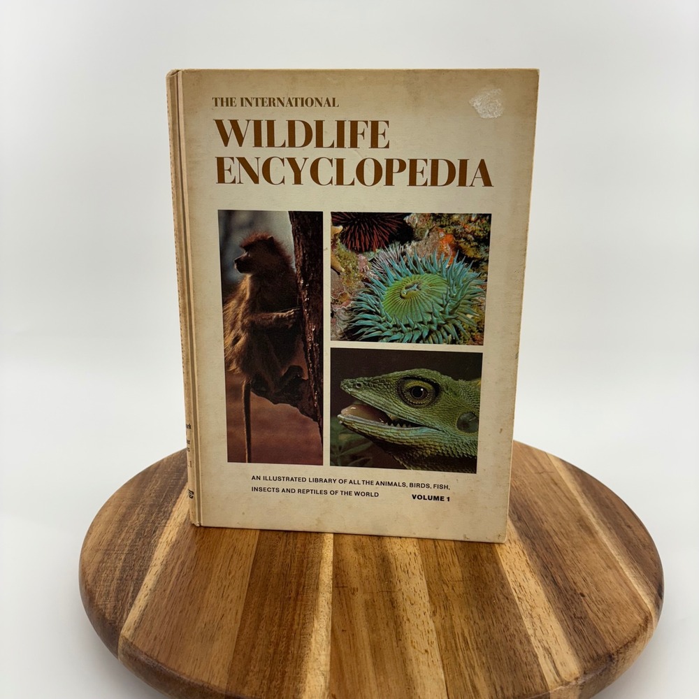 The‎ International Wildlife Encyclopedia Volume 1 Animals Birds Fish Kids